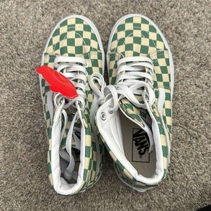 Vans Sk8 Hi NWT SZ 7.5 Women’s.  Color is a Green and Cream checkered.